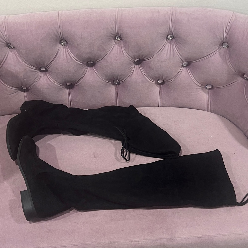 Elegant Black Over-the-Knee Boots